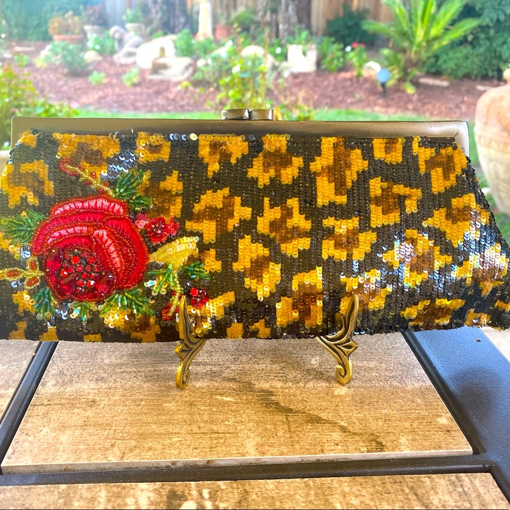 SANTI LEOPARD/JEWELED ROSE  CLUTCH